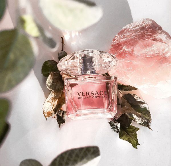 Versace Bright Crystal là một trong những loại nước hoa cho nữ được yêu thích nhất