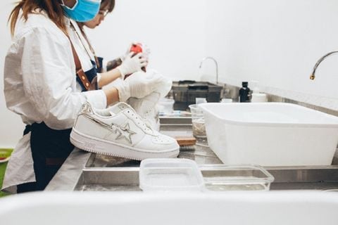 Những lý do bạn nên đưa giày đi Spa