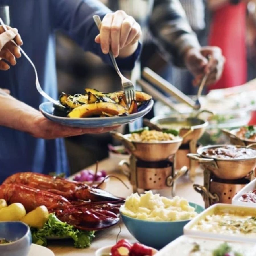 CÁCH ĂN BUFFET ĐÚNG ĐIỆU CHO NGƯỜI MỚI