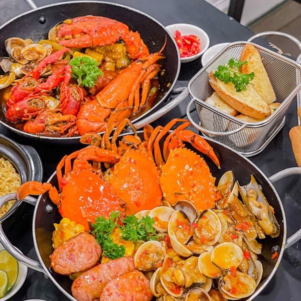 Trải nghiệm hải sản tươi ngon - Tại sao nên chọn Vua Cua?