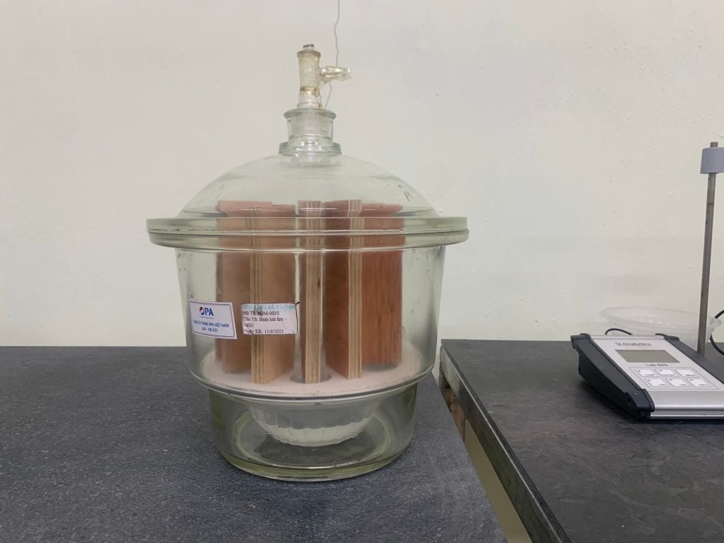 Thử nghiệm xác định hàm lượng formaldehyde- phương pháp bình hút ẩm