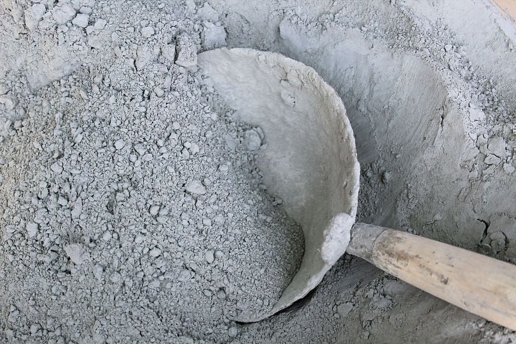 Xi măng poóc lăng ít tỏa nhiệt