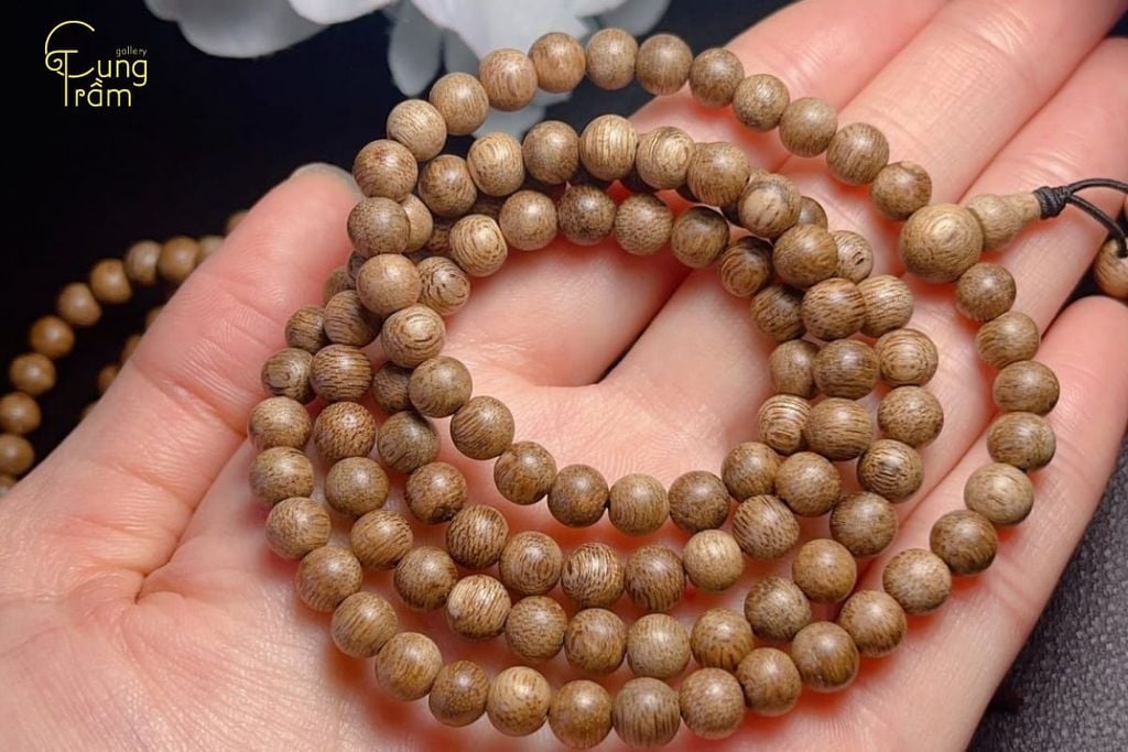 Chọn trang sức phong thủy theo tuổi: Bí quyết hút tài lộc, hóa giải vận hạn