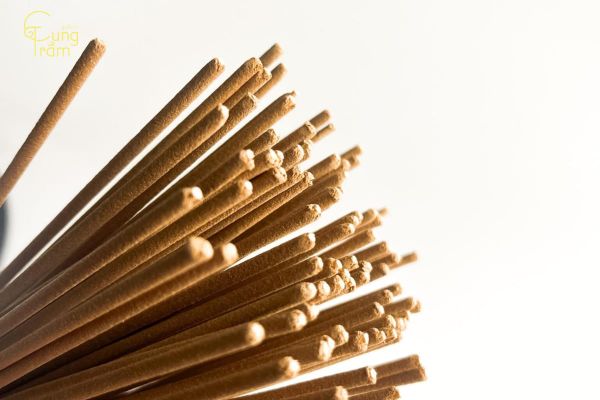 Hương trầm tại Bình Định: Bí quyết chọn mua trầm sạch & địa chỉ uy tín