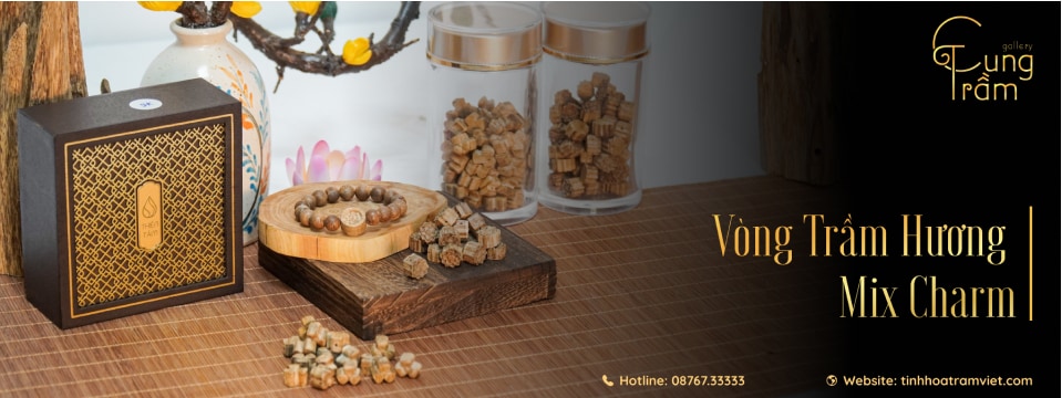 Vòng Trầm Hương Mix Charm / Mạ vàng
