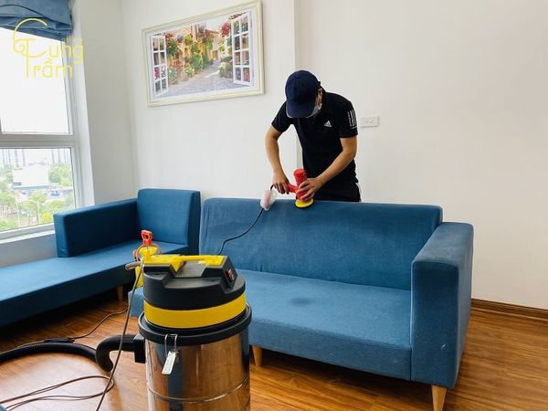 cách-khử-mùi-hôi-phòng-bằng-giặt-rèm-cửa-ga-giường-sofa