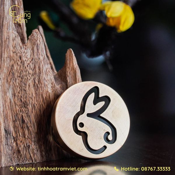 Lưu ý sử dụng phụ kiện khuôn thưởng bột trầm hương 6cm CTM1