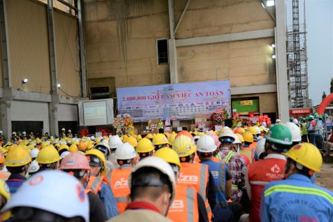 Quốc Việt tham dự sự kiện 2 triệu giờ làm việc an toàn - dự án PHIN (Nestle Trị An)