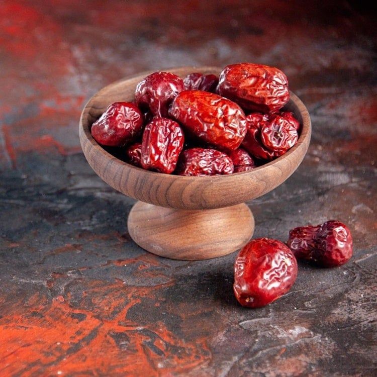 Táo đỏ chứa nhiều Vitamin và khoáng chất cần thiết