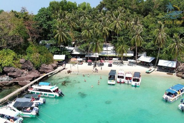 Nghỉ ngơi ăn uống tại&nbsp; hòn Móng Tay