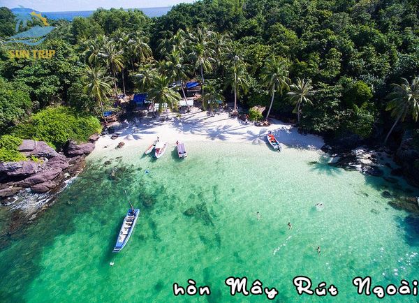 Nghỉ ngơi ăn uống tại&nbsp; hòn Móng Tay