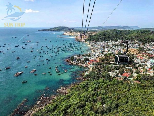 Nghỉ ngơi ăn uống tại&nbsp; hòn Móng Tay