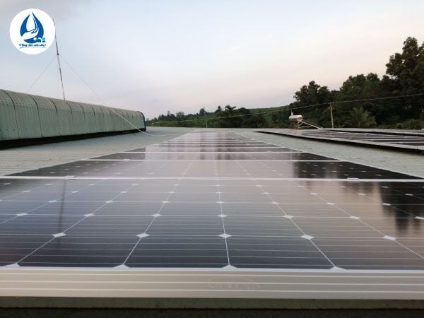 he-thong-dien-nang-luong-mat-troi-hybrid-10kw-luu-tru-10kw