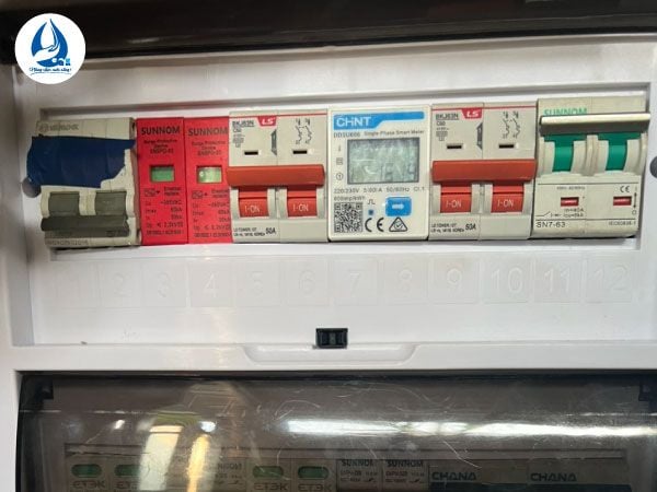 he-thong-dien-mat-troi-hybrid-5kw-luu-tru-10kw