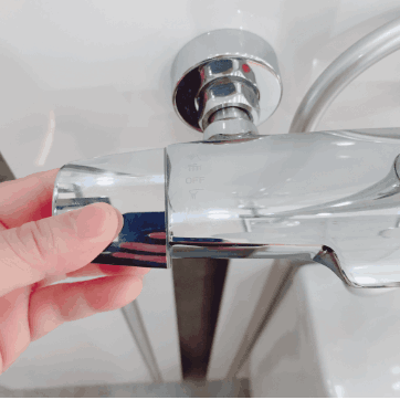 Cây sen vòi tắm điều chỉnh nhiệt độ BELLO BL-700902 luôn có độ sáng bóng, sang trọng