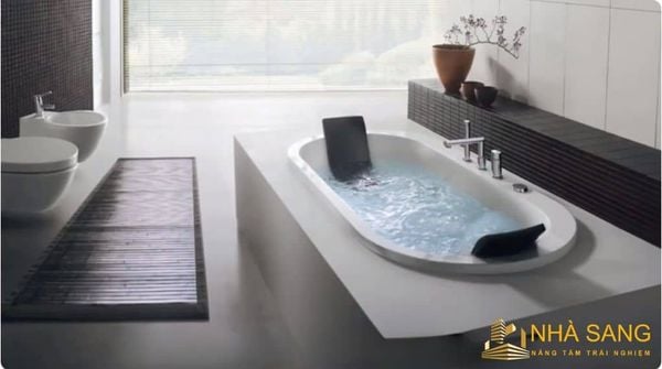 cach mo nap thoat nuoc bon tam dung chuan