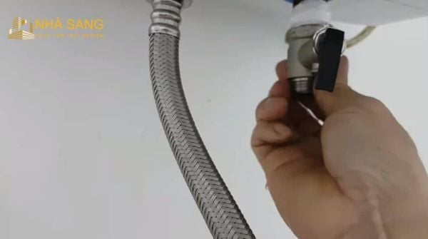 sua chua voi sen bi yeu