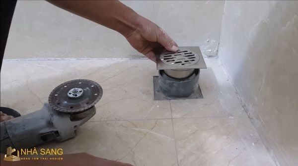 huong dan cach lap dat thoat san don gian