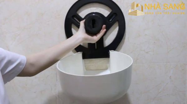 cach lap dat hop dung giay ve sinh