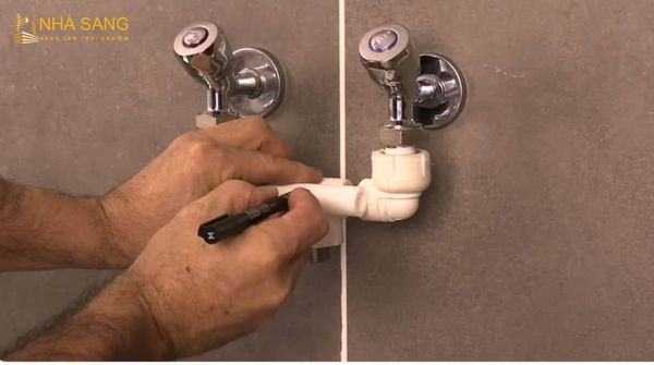 khac phuc voi sen bi yeu