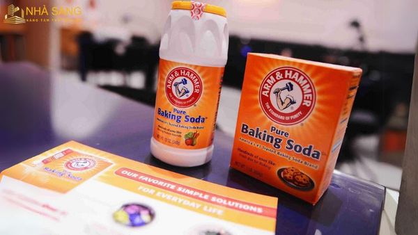 tay-o-kinh-bang-baking-soda