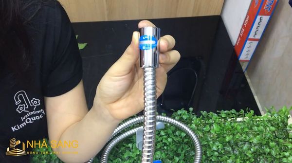 voi xit cao cap inax cfv 105mp