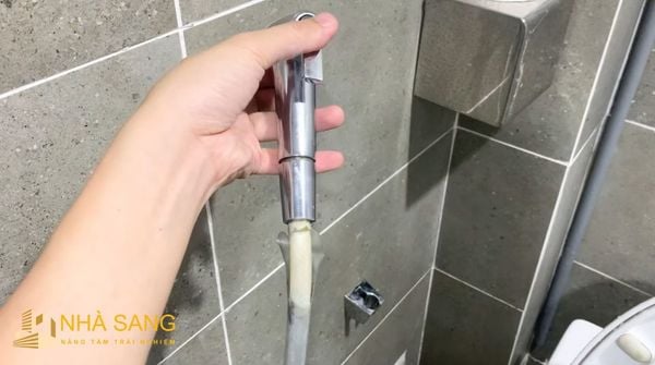 xac dinh vi tri lap dat voi xit ve sinh