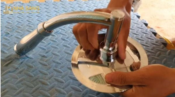 nguyen nhan voi sen bi yeu