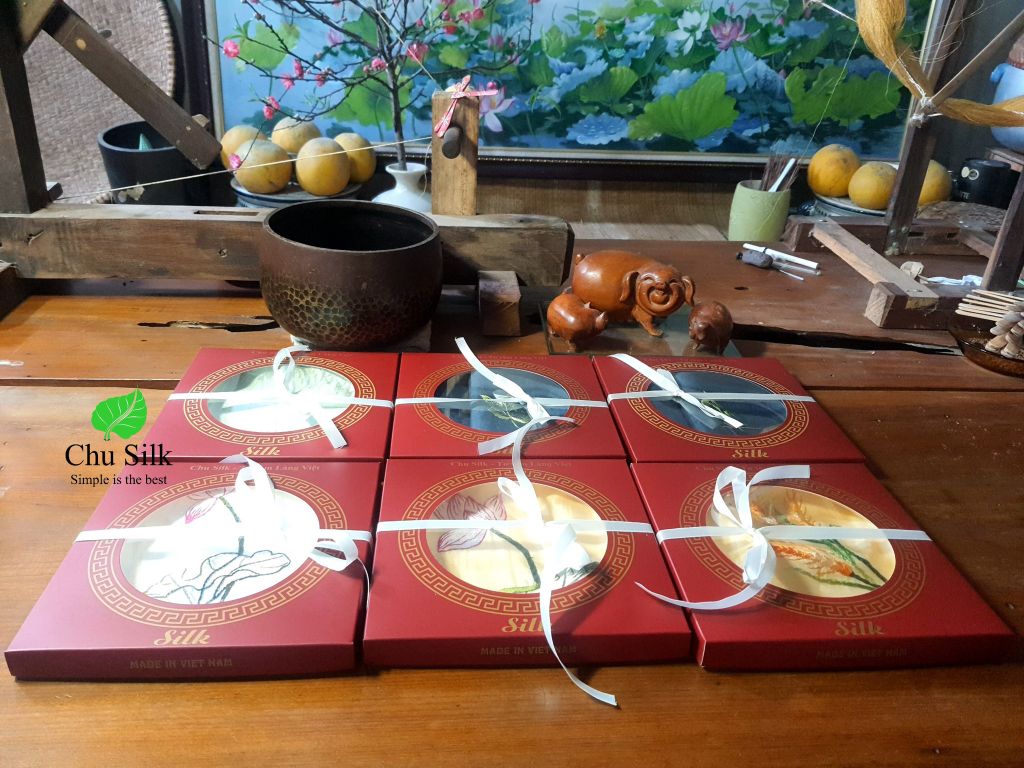 Qùa tặng biểu trưng cho văn hóa Việt