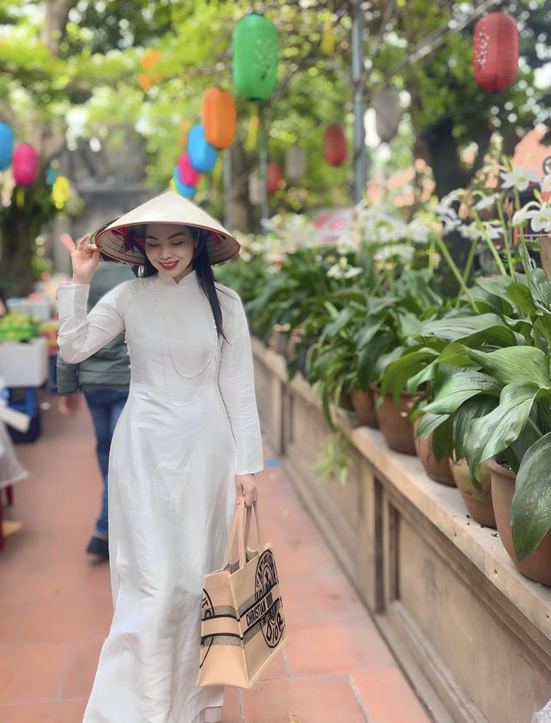 LAN TỎA CÁI ĐẸP 8-3