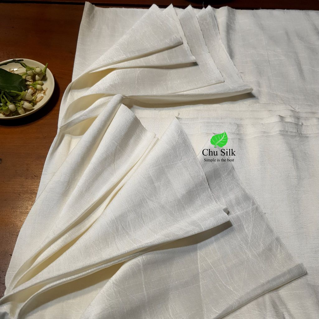 Nguyên liệu tơ tằm nguyên bản