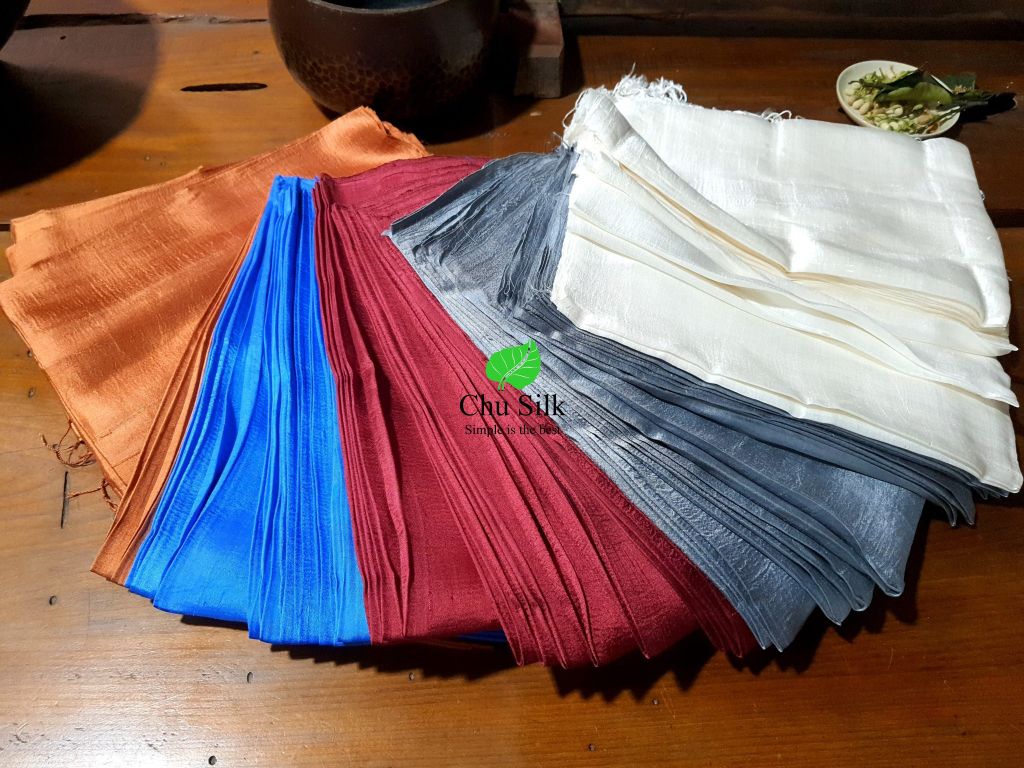 Màu mới cho khăn tơ  nhuộm