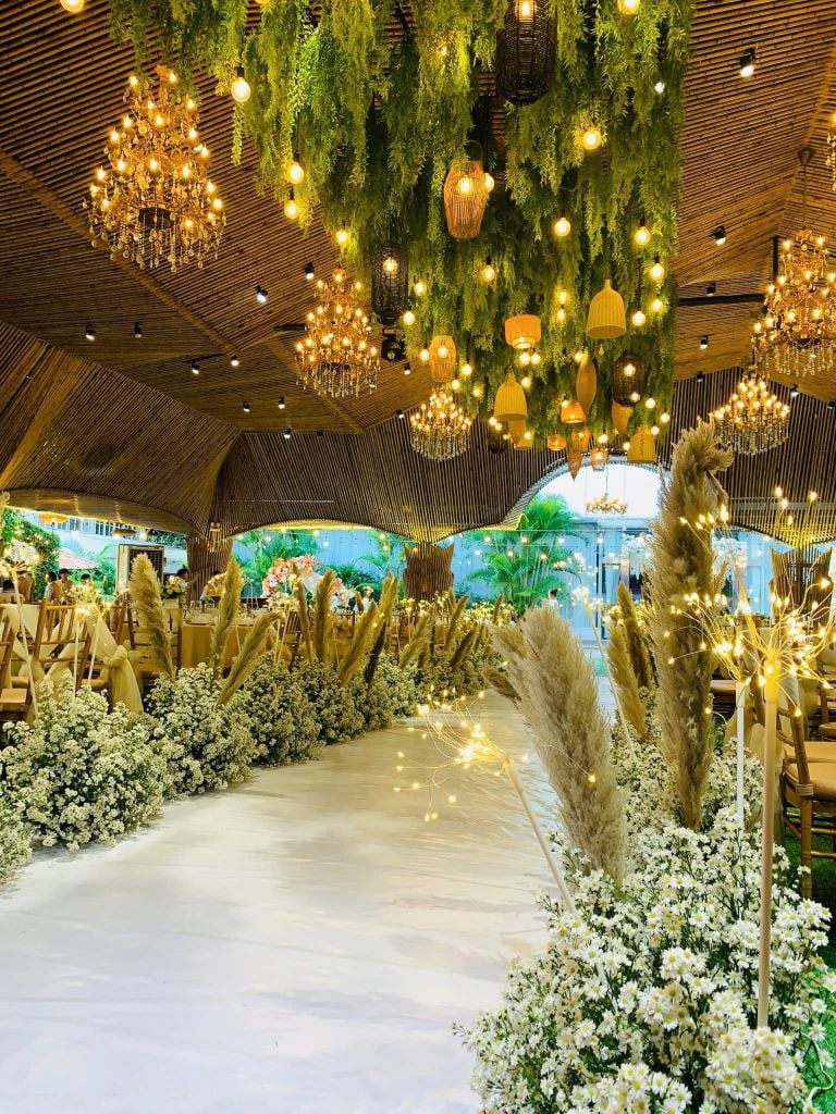 SẢNH CƯỚI EVA TẠI ĐÔNG HỒ EDEN