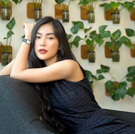 Không gian sống tối giản của Helly Tống