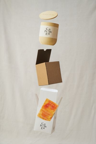 Theo thời gian, những món quà từ Carpe Diem được gửi gắm đi xa.