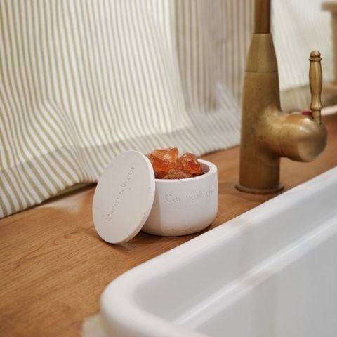 KHÔNG GIAN NGẬP TRÀN HƯƠNG THƠM VỚI SET ĐÁ KÈM TINH DẦU