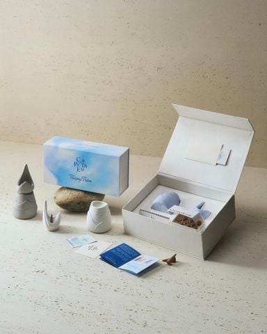 Thượng Trầm là kết tinh của một dòng chảy, bắt đầu từ chất liệu tới hình khối và lắng lại ở khoảng lặng hương thơm.