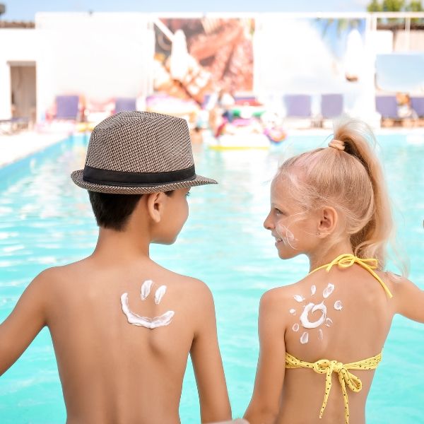 [Tổng hợp] Top 10 kem chống nắng cho trẻ em 10 tuổi