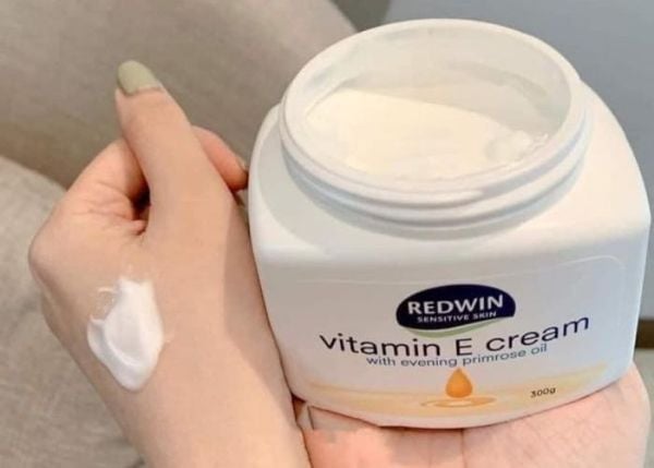 Vitamin E có hạn sử dụng bao lâu? Vitamin E hết hạn sử dụng dùng được không?