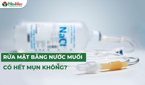 Rửa mặt bằng nước muối có hết mụn không? Hiểu đúng để chăm da
