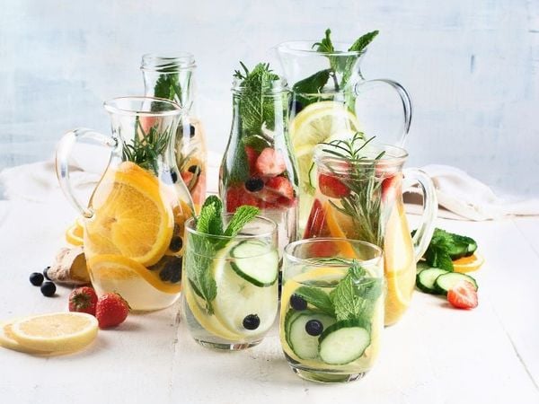 Nước uống detox làm trắng da từ bên trong