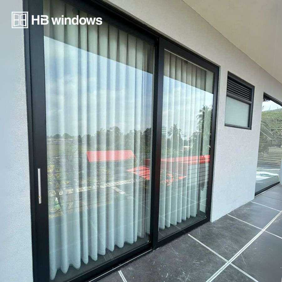Cửa nhôm sóc trăng 181