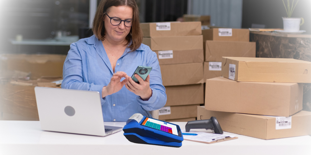 Ứng Dụng Máy POS Cầm Tay Trong Bán Hàng Online Và Offline