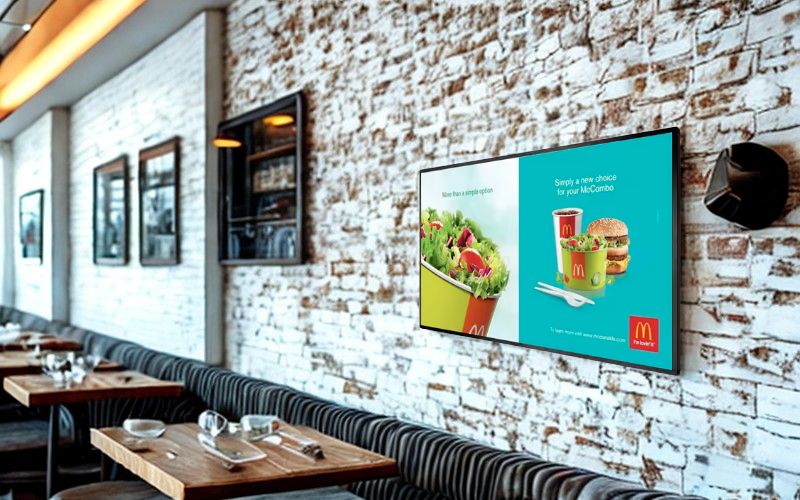 màn hình quảng cáo treo tường
