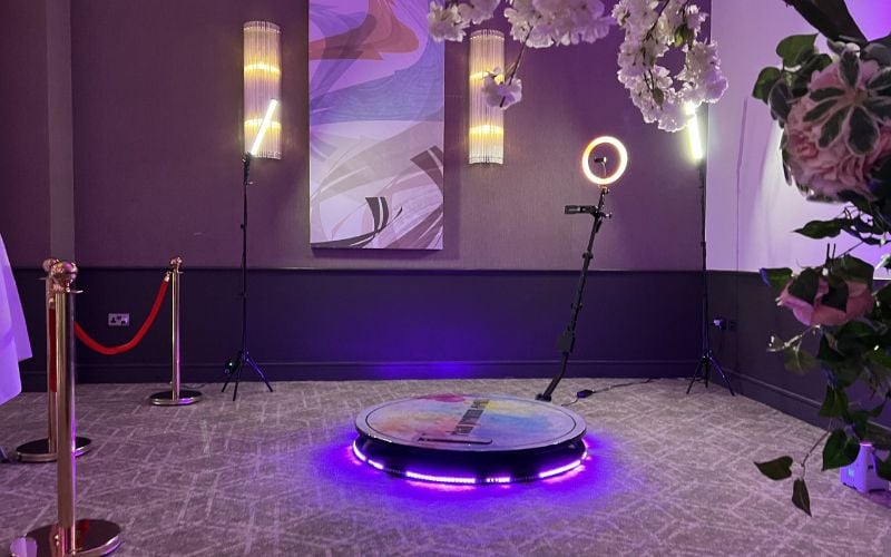 360 Video Booth cho sự kiện