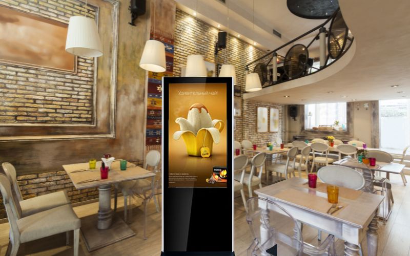Màn hình standee điện tử cho ngành F&B