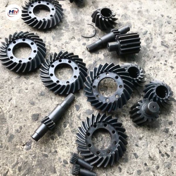 Vì Sao Nên Sử Dụng Thép SCM440 Sau Nhiệt Luyện Thể Tích Trong Chế Tạo Máy