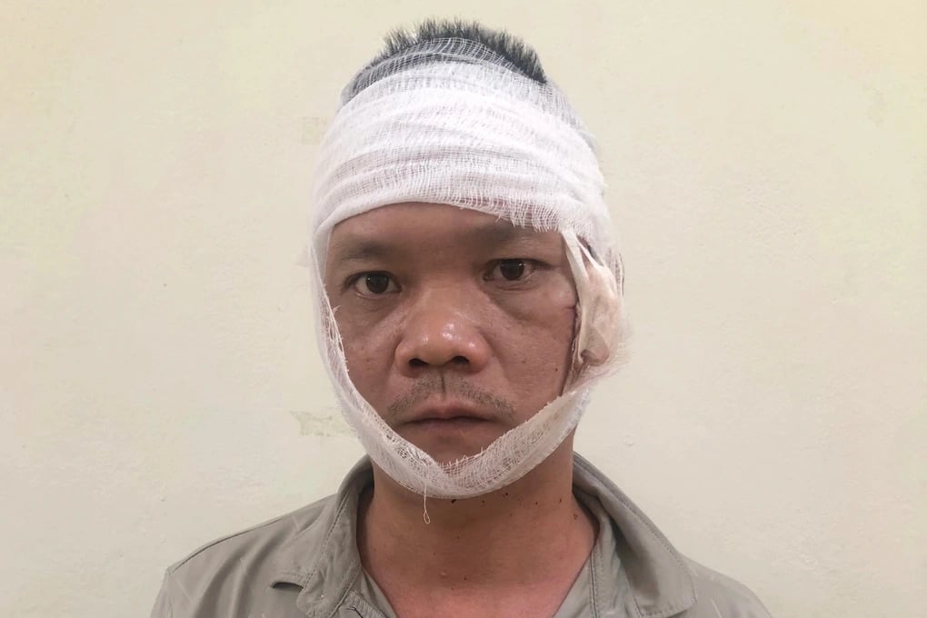 Vụ chém bố và anh trai ở Hà Nội Nghi phạm cố thủ hơn 4 tiếng