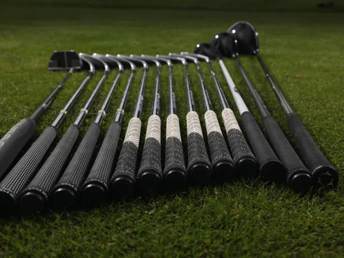Bạn nên nâng cấp gậy đánh golf của mình bao lâu một lần?