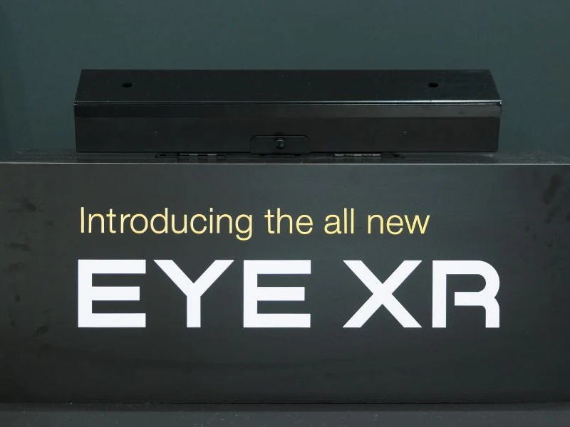 Uneekor Eye XR - Cảm biến trần hoàn toàn mới